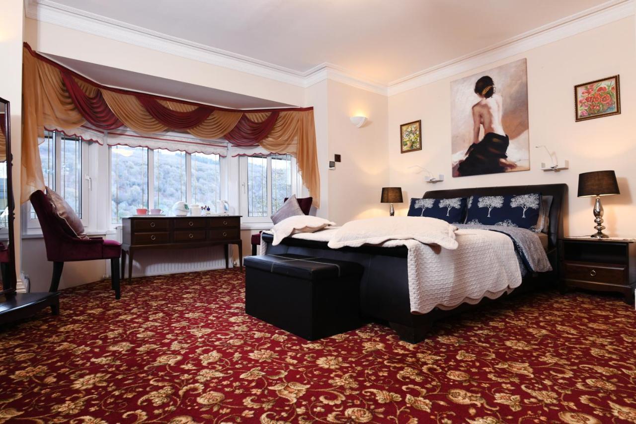 Luxury Suite In Quiet Countryside Location Swansea Exteriér fotografie