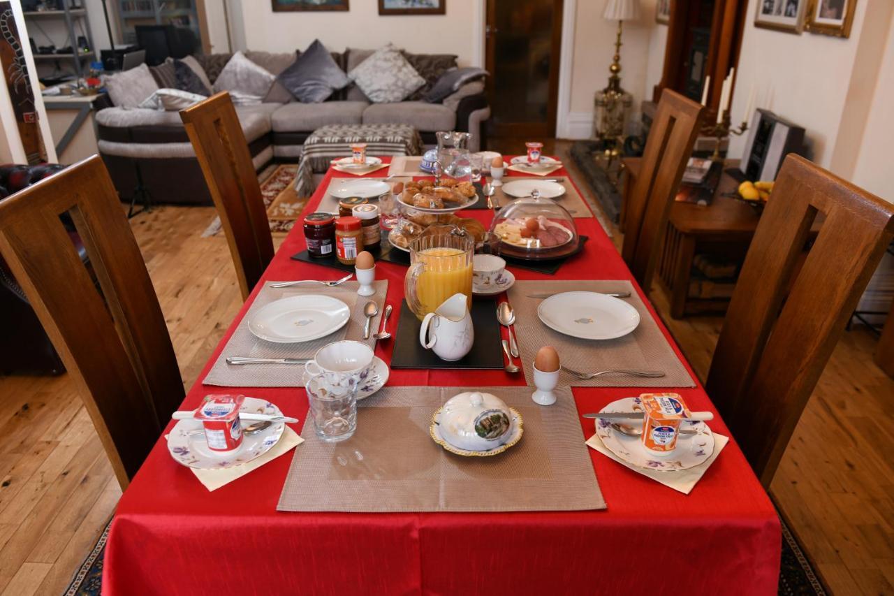 Luxury Suite In Quiet Countryside Location Swansea Exteriér fotografie