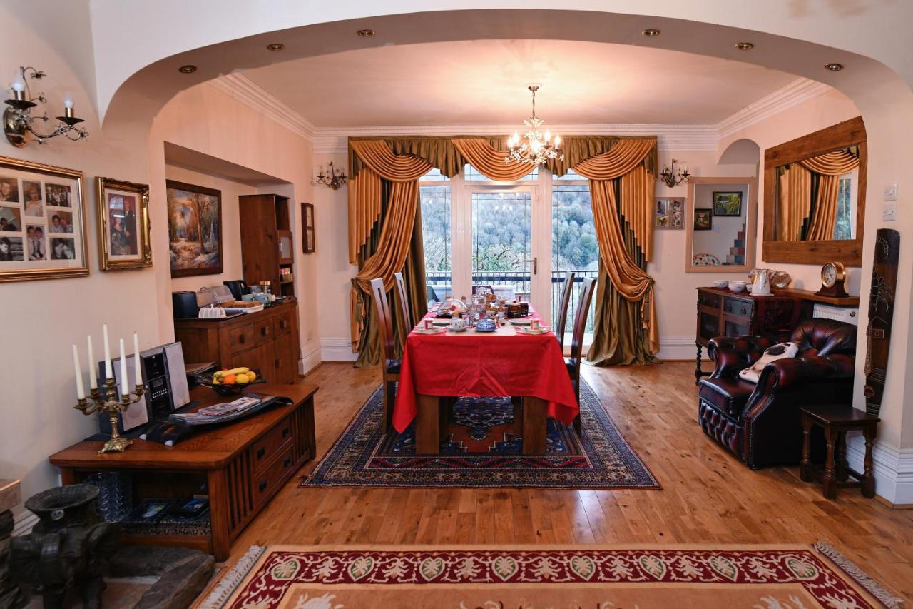 Luxury Suite In Quiet Countryside Location Swansea Exteriér fotografie