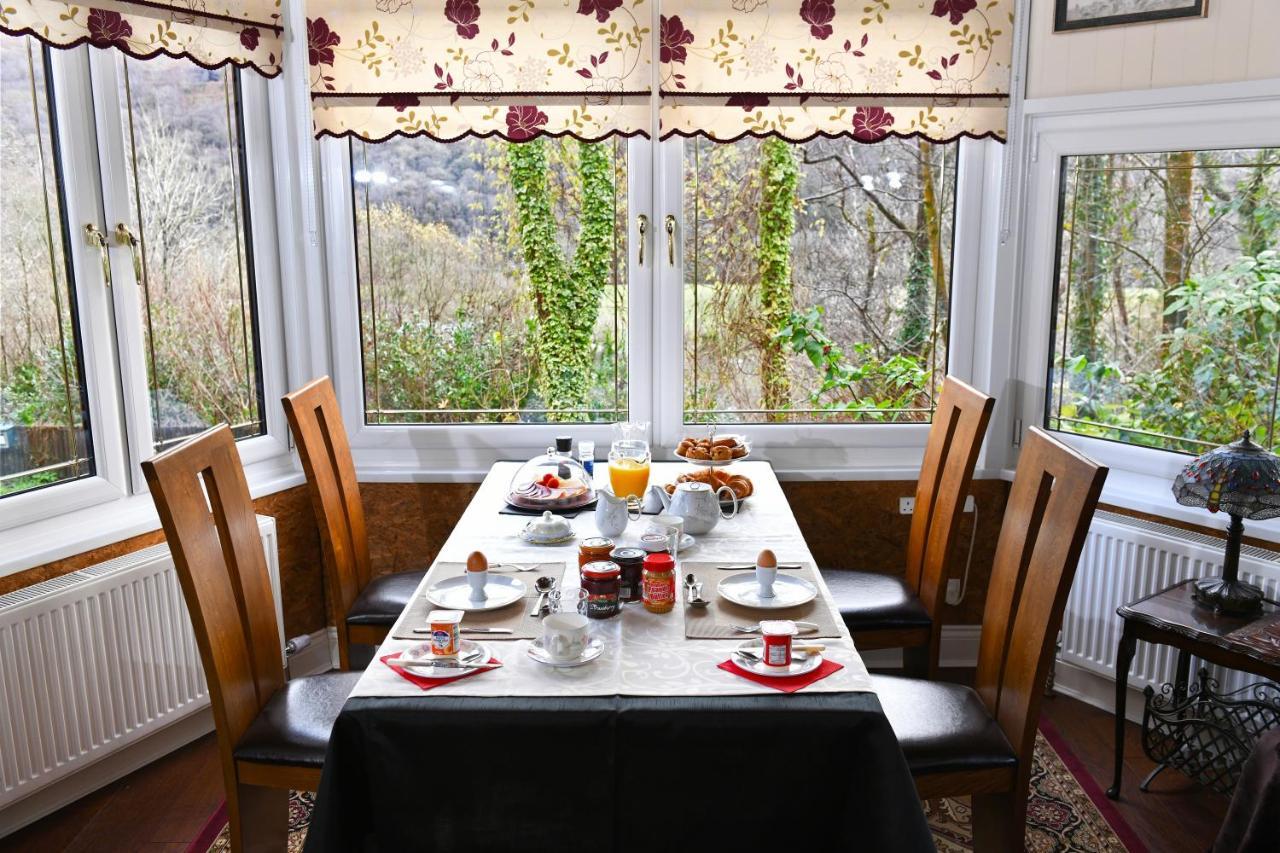 Luxury Suite In Quiet Countryside Location Swansea Exteriér fotografie